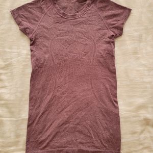 Lululemon swiftly tech maroon short sleeve